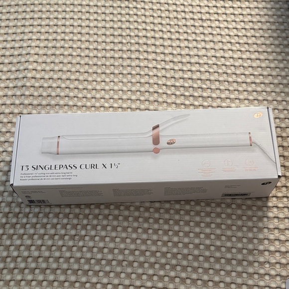 T3 SinglePass Curl X 1.25" in White and Rose Gold & Detail Set - Picture 2 of 9